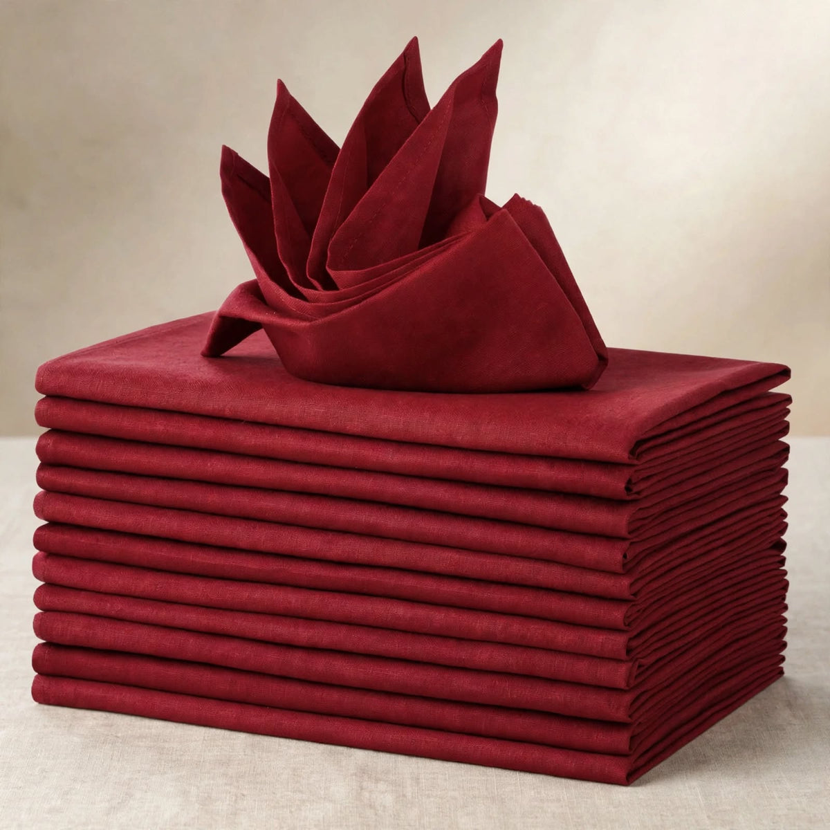 Lot de Serviettes de Table 40 x 40 cm en Polyester Couleur Unie – Décoration de Fête, Mariage et Noël